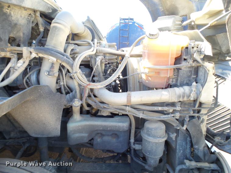 image for item BJ9275 2012 International ProStar Plus semi truck