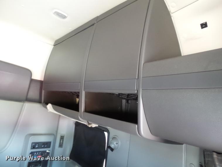 image for item BJ9275 2012 International ProStar Plus semi truck