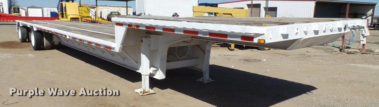 image for item BJ9276 1992 Oshkosh drop deck trailer