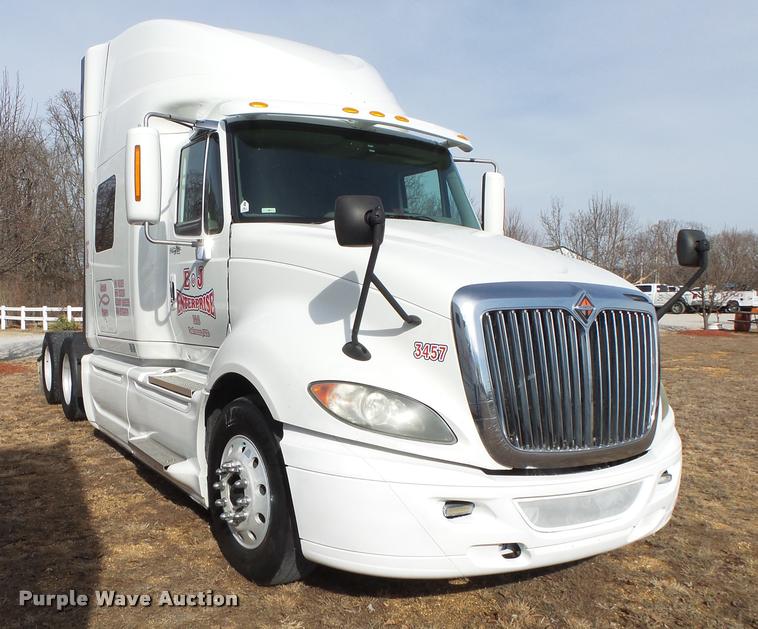 image for item DA2529 2009 International ProStar Eagle semi truck