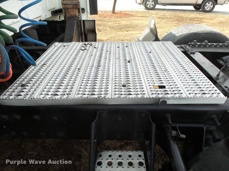 image for item DA2529 2009 International ProStar Eagle semi truck