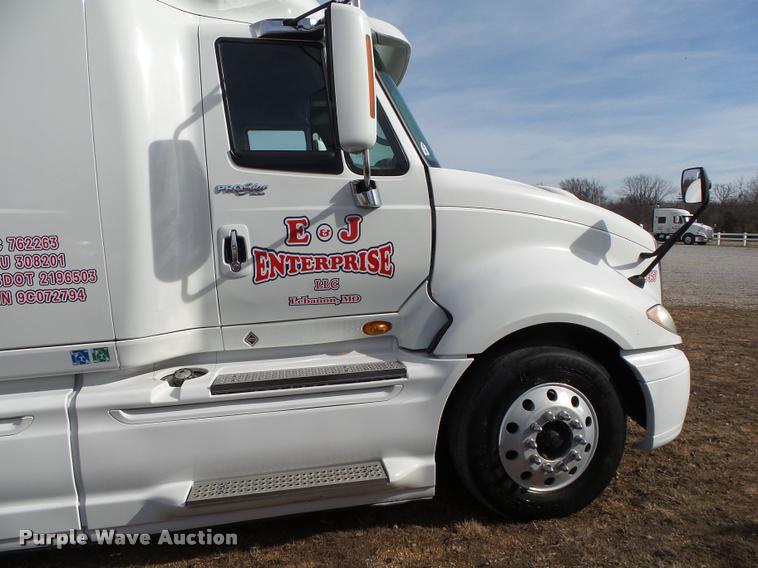 image for item DA2529 2009 International ProStar Eagle semi truck