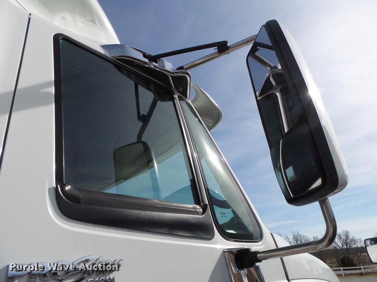 image for item DA2529 2009 International ProStar Eagle semi truck