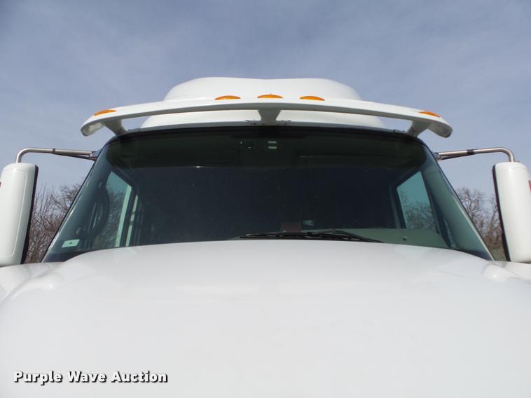 image for item DA2529 2009 International ProStar Eagle semi truck