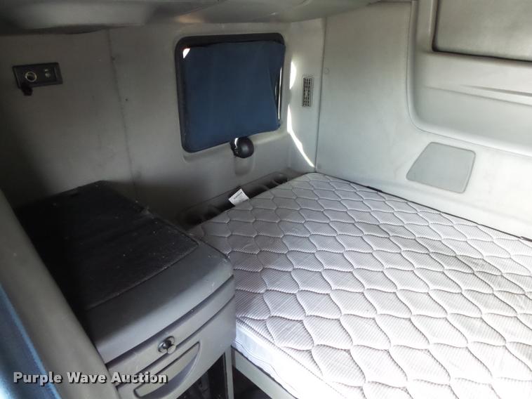 image for item DA2529 2009 International ProStar Eagle semi truck