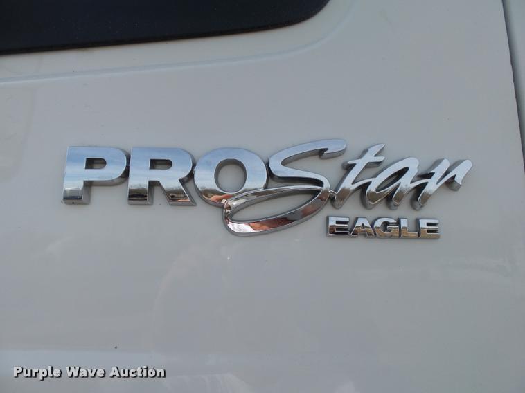 image for item DA2529 2009 International ProStar Eagle semi truck