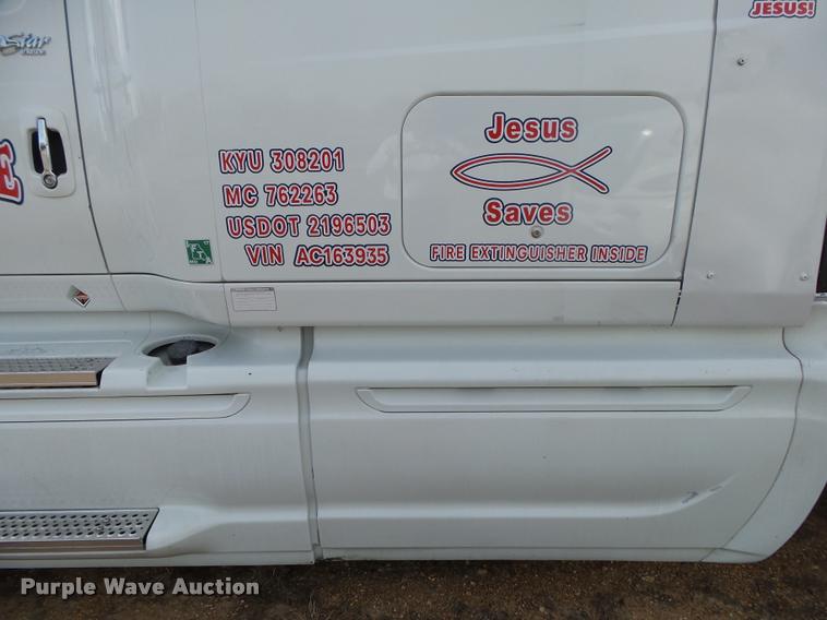 image for item DA2530 2010 International ProStar Eagle semi truck