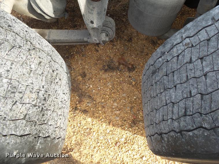 image for item DA2530 2010 International ProStar Eagle semi truck