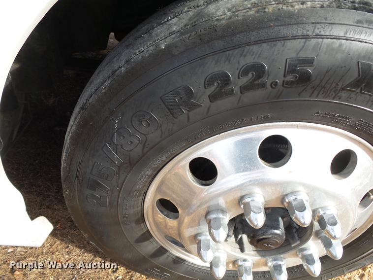 image for item DA2530 2010 International ProStar Eagle semi truck