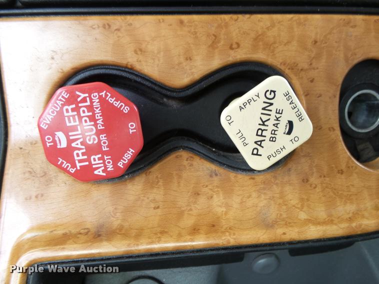 image for item DA2530 2010 International ProStar Eagle semi truck