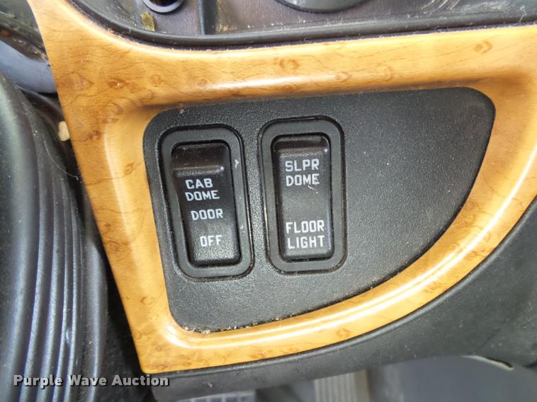 image for item DA2530 2010 International ProStar Eagle semi truck