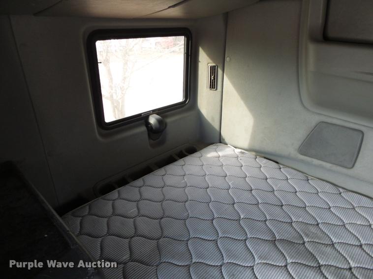 image for item DA2530 2010 International ProStar Eagle semi truck