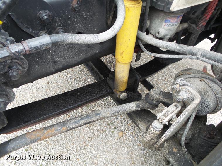 image for item DA2567 2007 Freightliner Business Class M2 truck cab and chassis