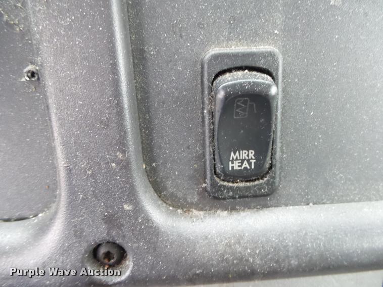 image for item DA2567 2007 Freightliner Business Class M2 truck cab and chassis