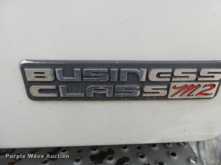 image for item DA2567 2007 Freightliner Business Class M2 truck cab and chassis