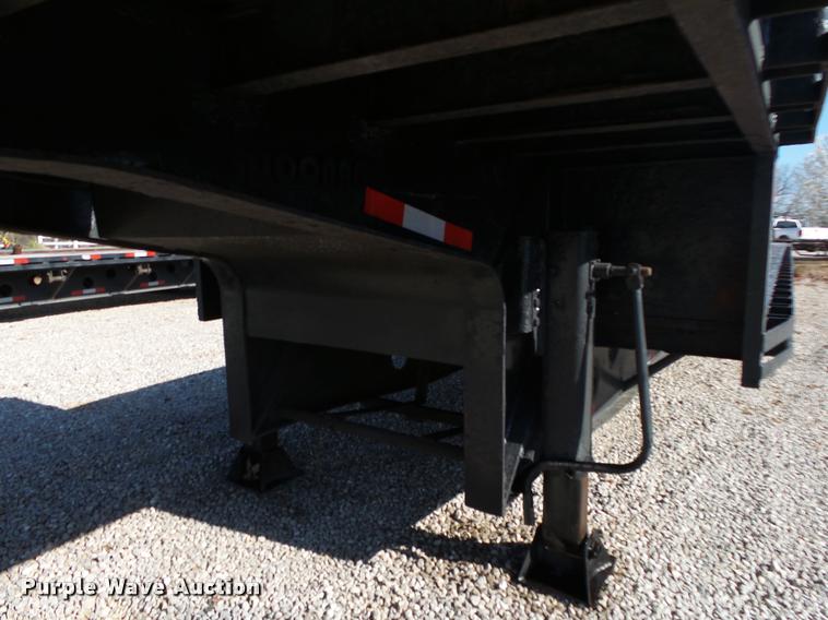 image for item DA2585 2002 Doonan 482DB146 drop deck trailer