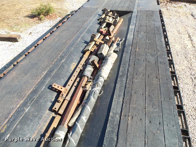 image for item DA2585 2002 Doonan 482DB146 drop deck trailer