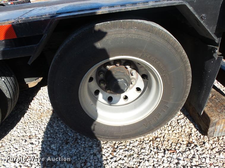 image for item DA2585 2002 Doonan 482DB146 drop deck trailer