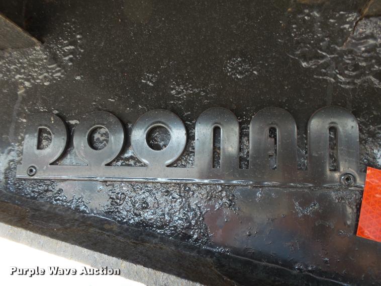 image for item DA2585 2002 Doonan 482DB146 drop deck trailer