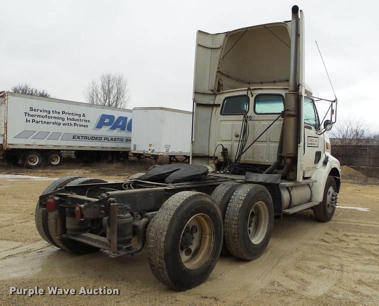 image for item DA7250 1997 Ford AT9513 Aeromax 113 semi truck