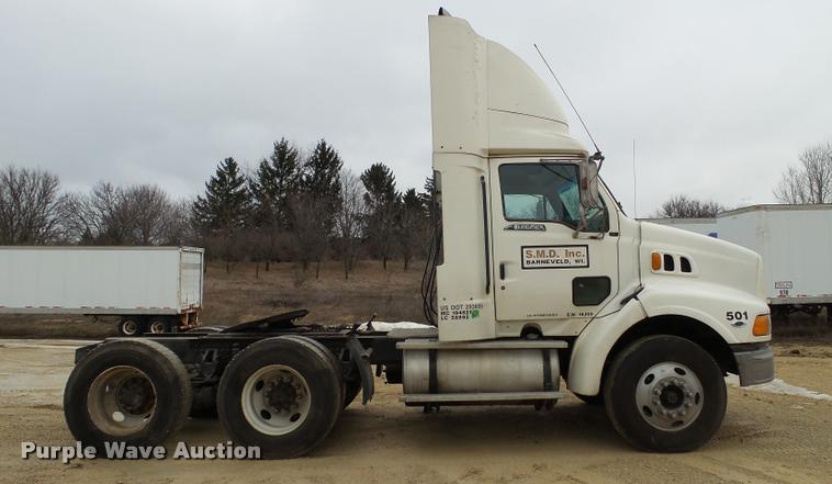 image for item DA7250 1997 Ford AT9513 Aeromax 113 semi truck