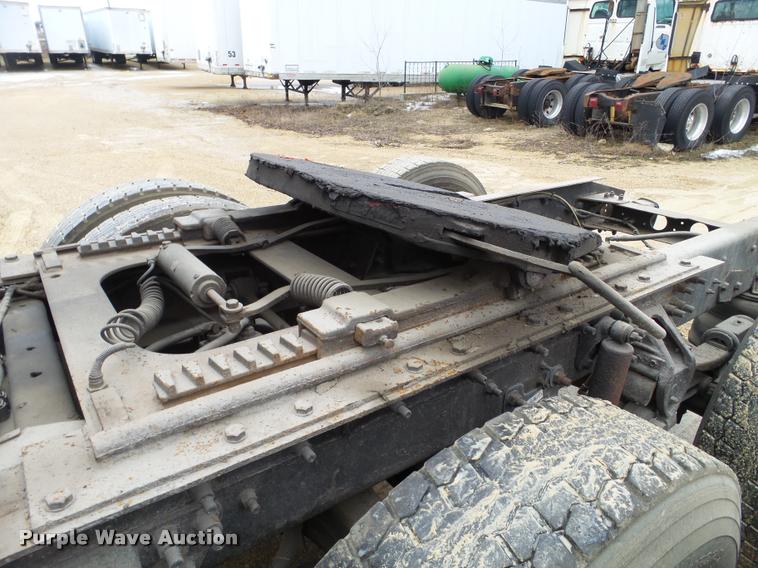 image for item DA7250 1997 Ford AT9513 Aeromax 113 semi truck