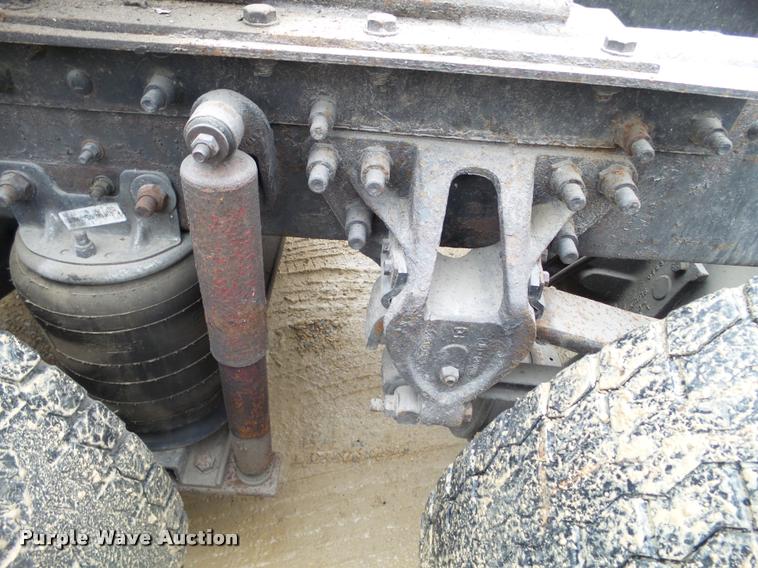 image for item DA7250 1997 Ford AT9513 Aeromax 113 semi truck