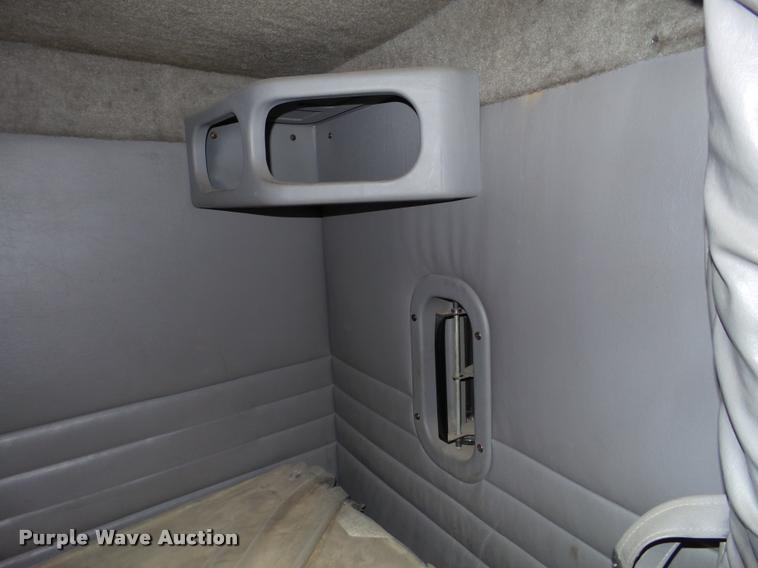 image for item DA7251 1999 Sterling A9513 semi truck