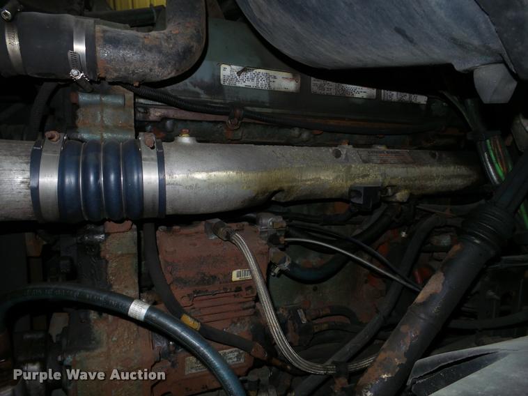 image for item DA7251 1999 Sterling A9513 semi truck