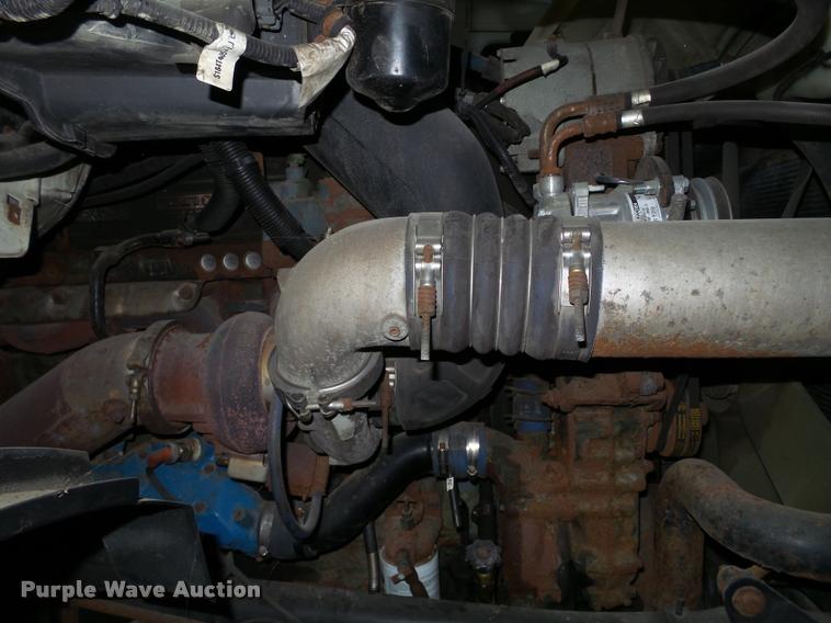 image for item DA7251 1999 Sterling A9513 semi truck