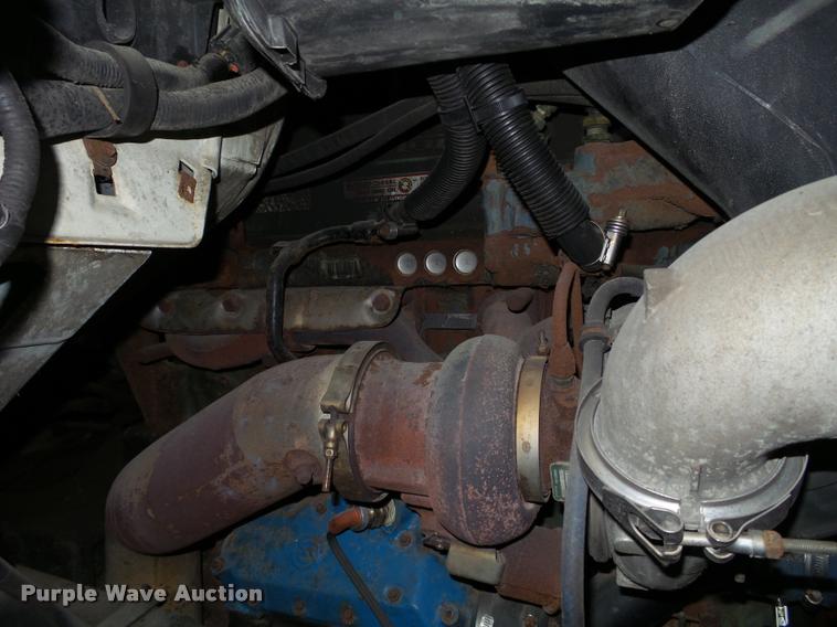 image for item DA7251 1999 Sterling A9513 semi truck