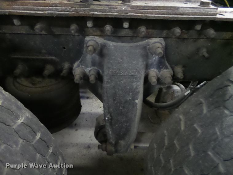 image for item DA7251 1999 Sterling A9513 semi truck