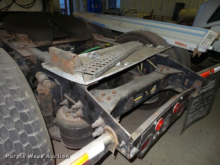 image for item DA7251 1999 Sterling A9513 semi truck