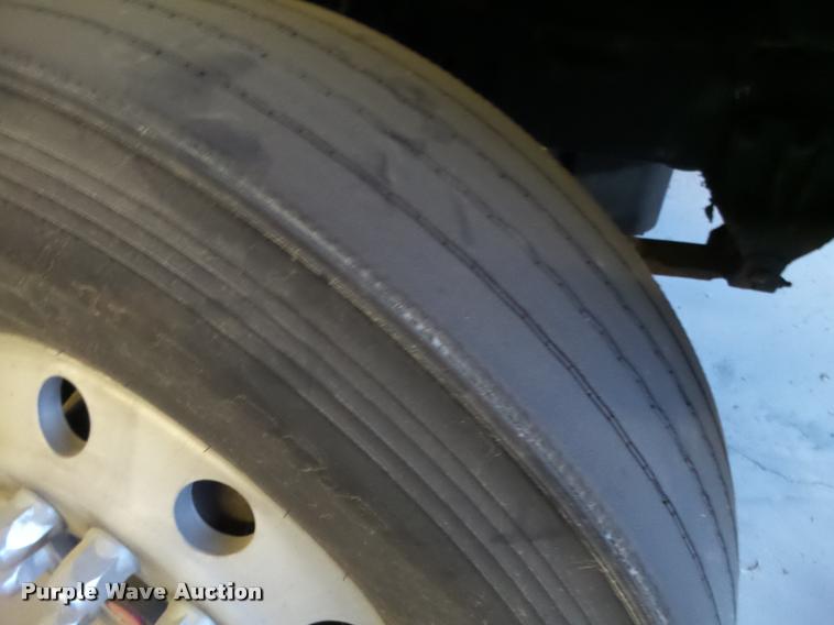 image for item DA7251 1999 Sterling A9513 semi truck