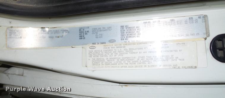 image for item DA7251 1999 Sterling A9513 semi truck