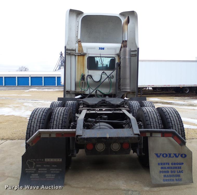 image for item DA7252 2009 Kenworth T660 semi truck