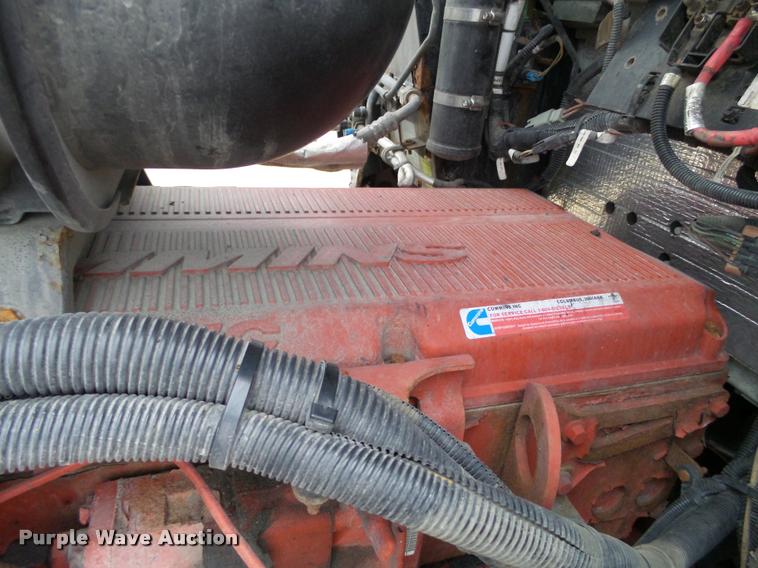 image for item DA7252 2009 Kenworth T660 semi truck