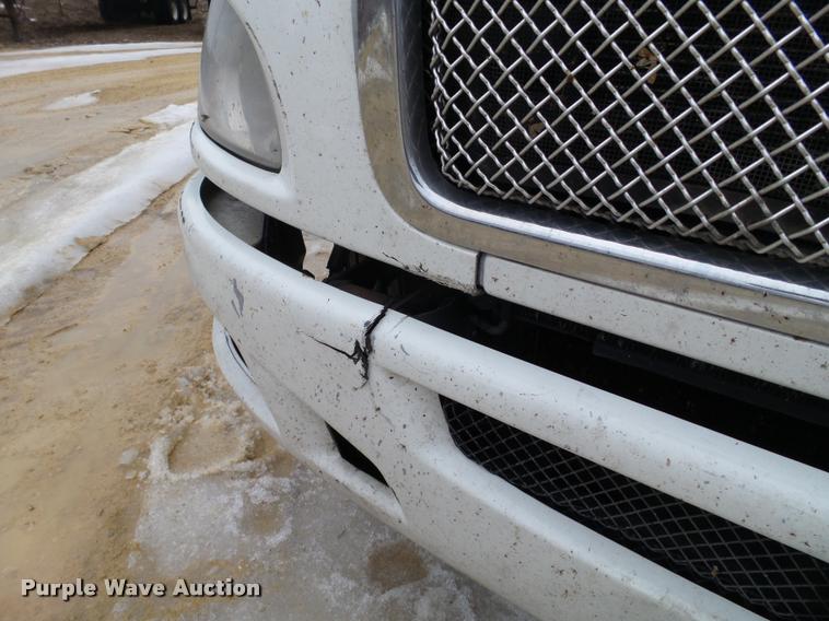 image for item DA7252 2009 Kenworth T660 semi truck