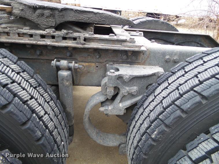 image for item DA7252 2009 Kenworth T660 semi truck