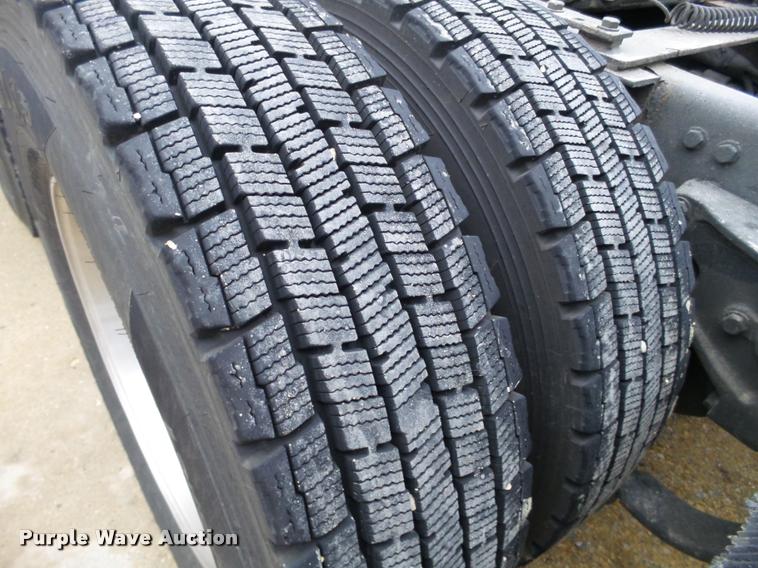 image for item DA7252 2009 Kenworth T660 semi truck