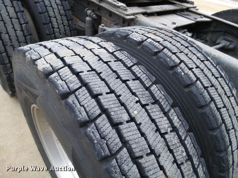 image for item DA7252 2009 Kenworth T660 semi truck