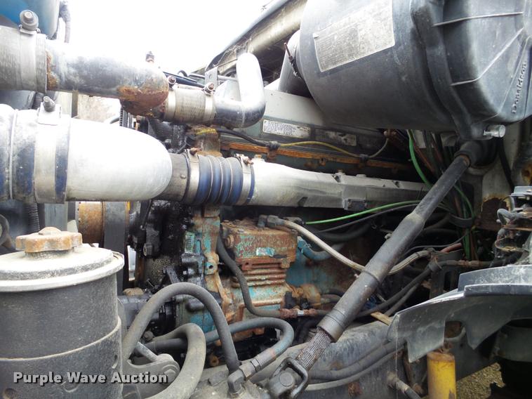 image for item DA7253 1997 Ford AT9513 Aeromax 113 semi truck