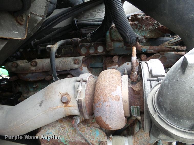 image for item DA7253 1997 Ford AT9513 Aeromax 113 semi truck