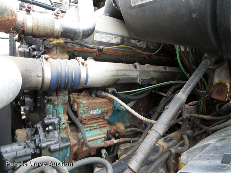 image for item DA7253 1997 Ford AT9513 Aeromax 113 semi truck