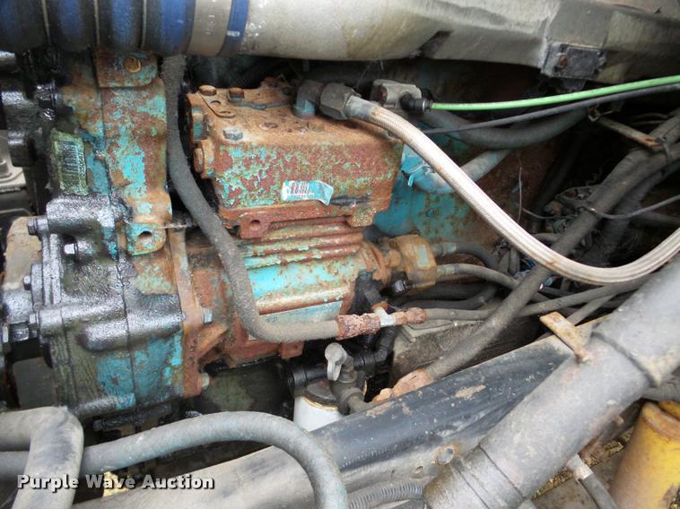 image for item DA7253 1997 Ford AT9513 Aeromax 113 semi truck