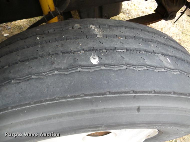 image for item DA7253 1997 Ford AT9513 Aeromax 113 semi truck