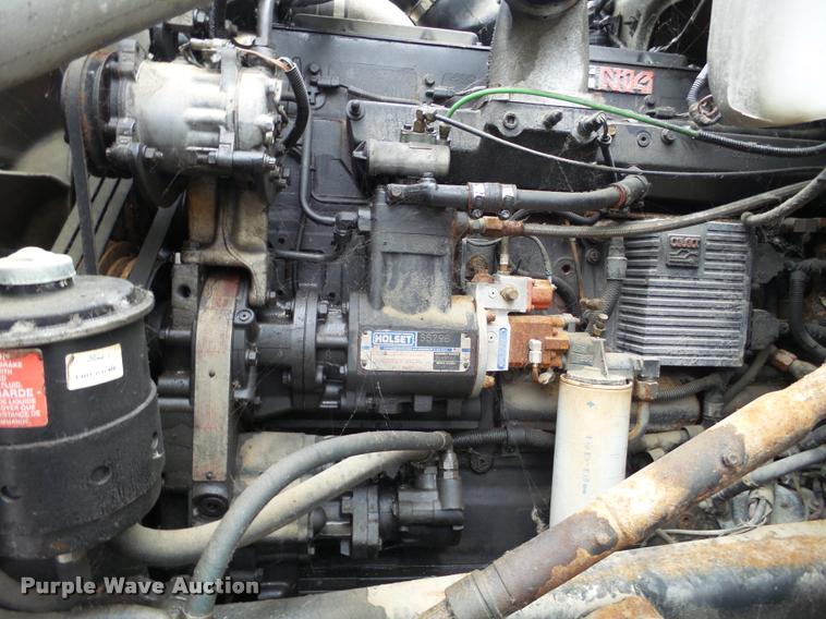 image for item DA7254 1995 Ford LTA9000 Aero Max 106 semi truck