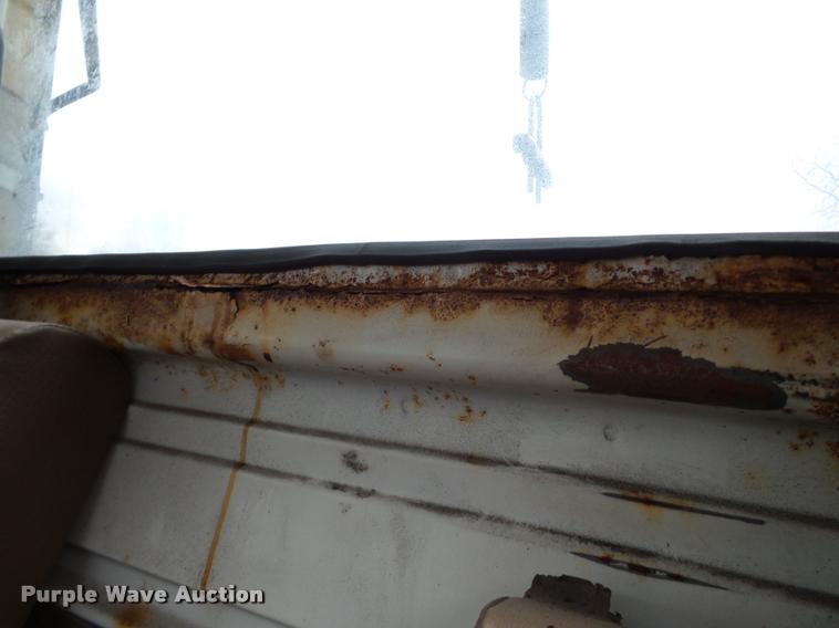 image for item DA7254 1995 Ford LTA9000 Aero Max 106 semi truck