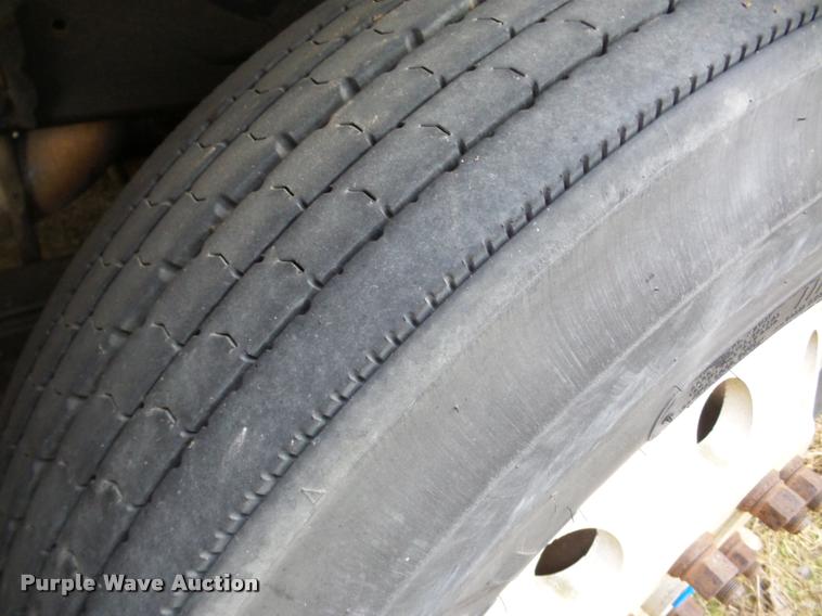 image for item DA7254 1995 Ford LTA9000 Aero Max 106 semi truck