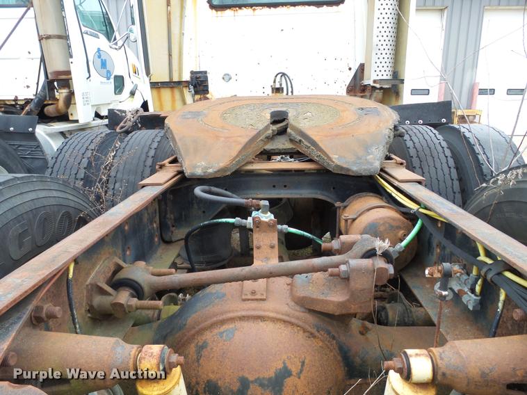 image for item DA7254 1995 Ford LTA9000 Aero Max 106 semi truck